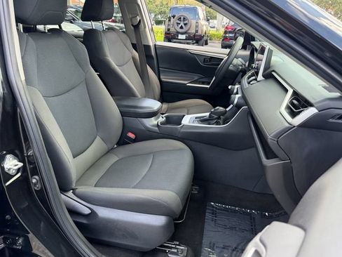 Used 2023 Toyota RAV4 LE FWD image 20