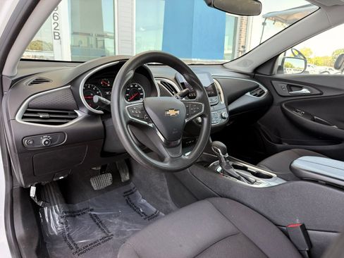 Used 2024 Chevrolet Malibu LT FWD image 15