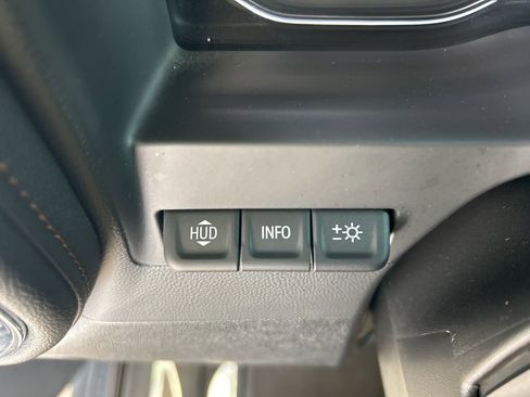 Used 2021 GMC Sierra 1500 AT4 w/ AT4 Premium Package AWD/4WD image 26