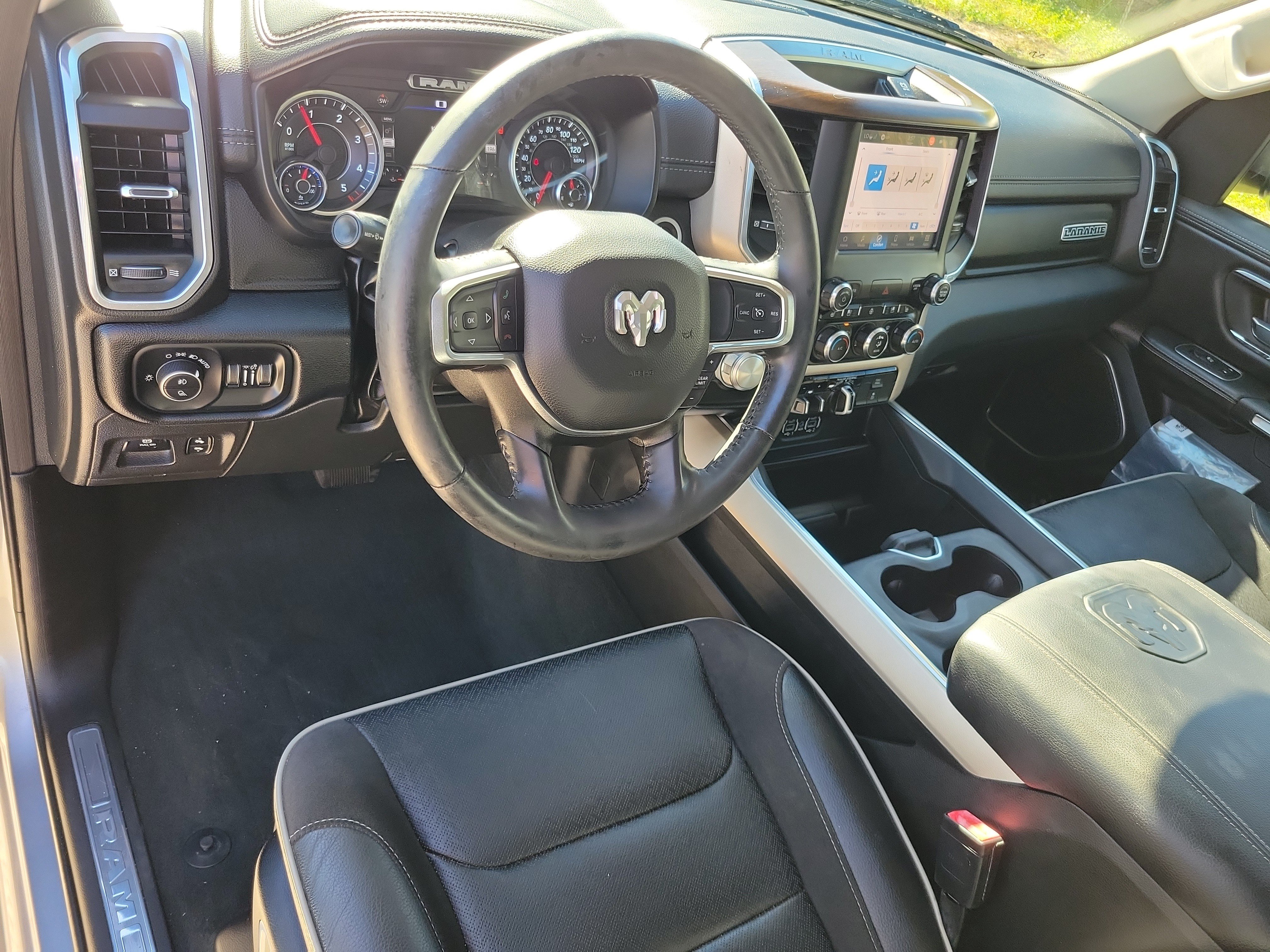Used 2022 RAM 1500 Laramie w/ Trailer Tow Group AWD/4WD image 12