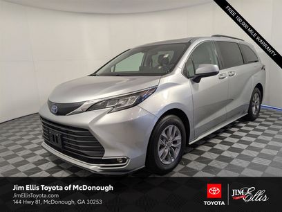 Certified 2023 Toyota Sienna XLE