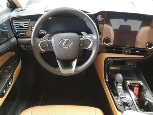Used 2023 Lexus NX 350h AWD image 17