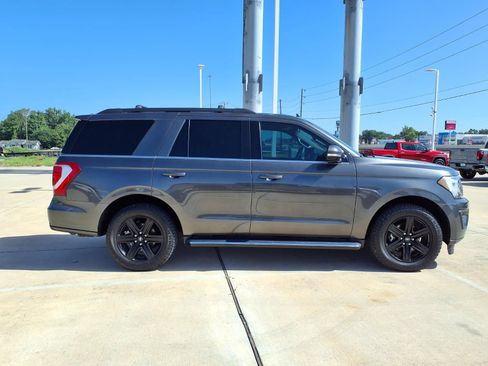 Used 2021 Ford Expedition XLT RWD image 5