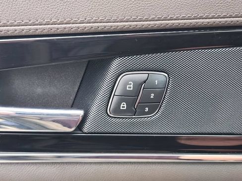 Used 2021 Lincoln Nautilus FWD w/ Equipment Group 101A image 23