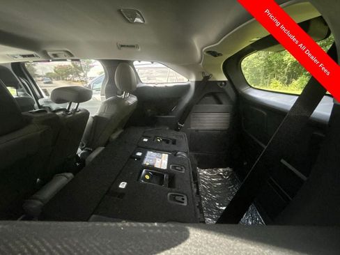 Used 2026 Toyota Sienna XLE FWD image 10