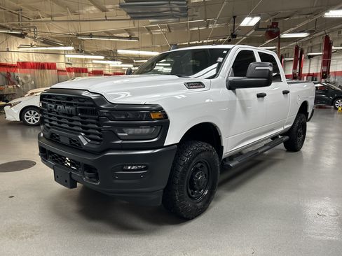 Used 2025 RAM 2500 Tradesman AWD/4WD image 5