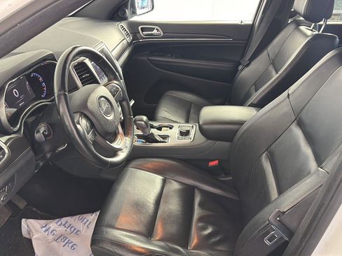 Used 2018 Jeep Grand Cherokee Limited w/ Trailer Tow Group IV AWD/4WD image 9