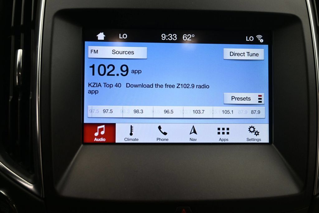 Used 2019 Ford Edge Titanium w/ Equipment Group 301A AWD/4WD image 20