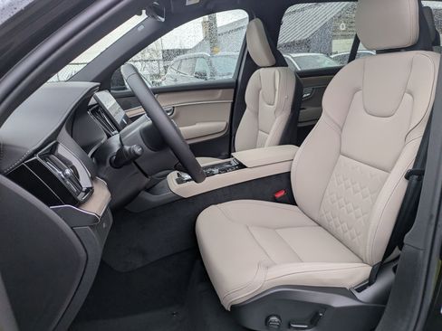 New 2026 Volvo XC90 B5 Core image 15