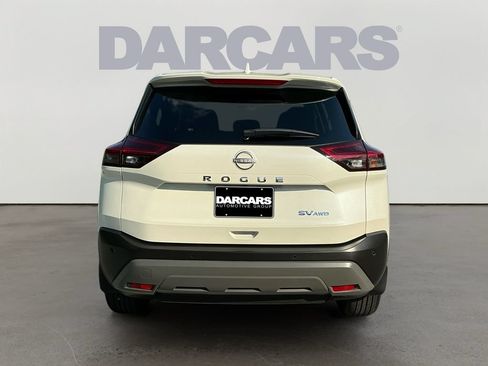 Used 2023 Nissan Rogue SV AWD/4WD image 6