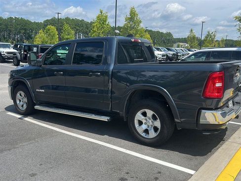 Used 2025 RAM 1500 Big Horn AWD/4WD image 6