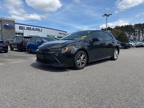 Used 2022 Toyota Corolla SE image 2