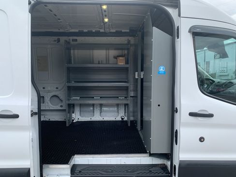 Used 2017 Ford Transit 350 148 Medium Roof image 31