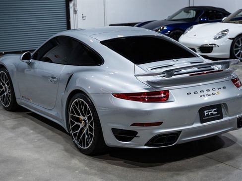 Used 2014 Porsche 911 Turbo S w/ Light Design Package AWD/4WD image 4
