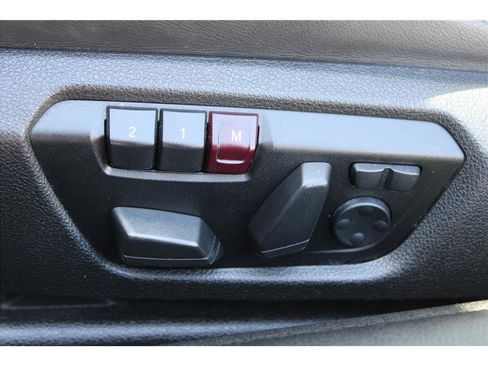 Used 2015 BMW M4 Coupe w/ Executive Package RWD image 13