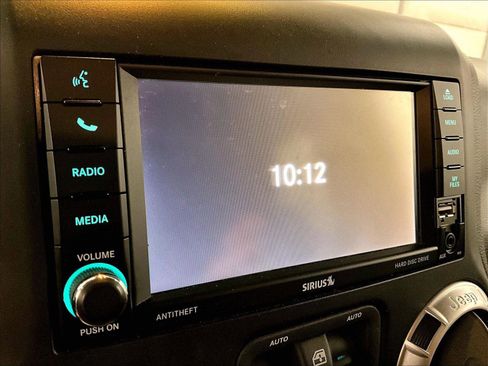 Used 2014 Jeep Wrangler Sahara w/ Dual Top Group image 20