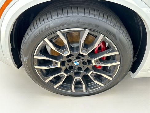 New 2026 BMW X5 xDrive50e w/ M Sport Package AWD/4WD image 22