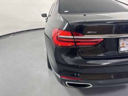 Used 2016 BMW 750i xDrive AWD/4WD image 31