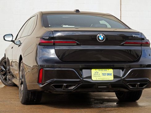 Used 2023 BMW 760i xDrive AWD/4WD image 5