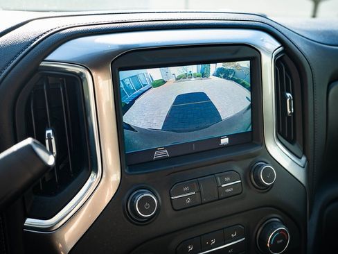 Used 2020 Chevrolet Silverado 1500 LT Trail Boss image 32