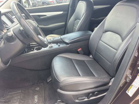 Used 2020 INFINITI QX50 Luxe w/ Navigation Package FWD image 21