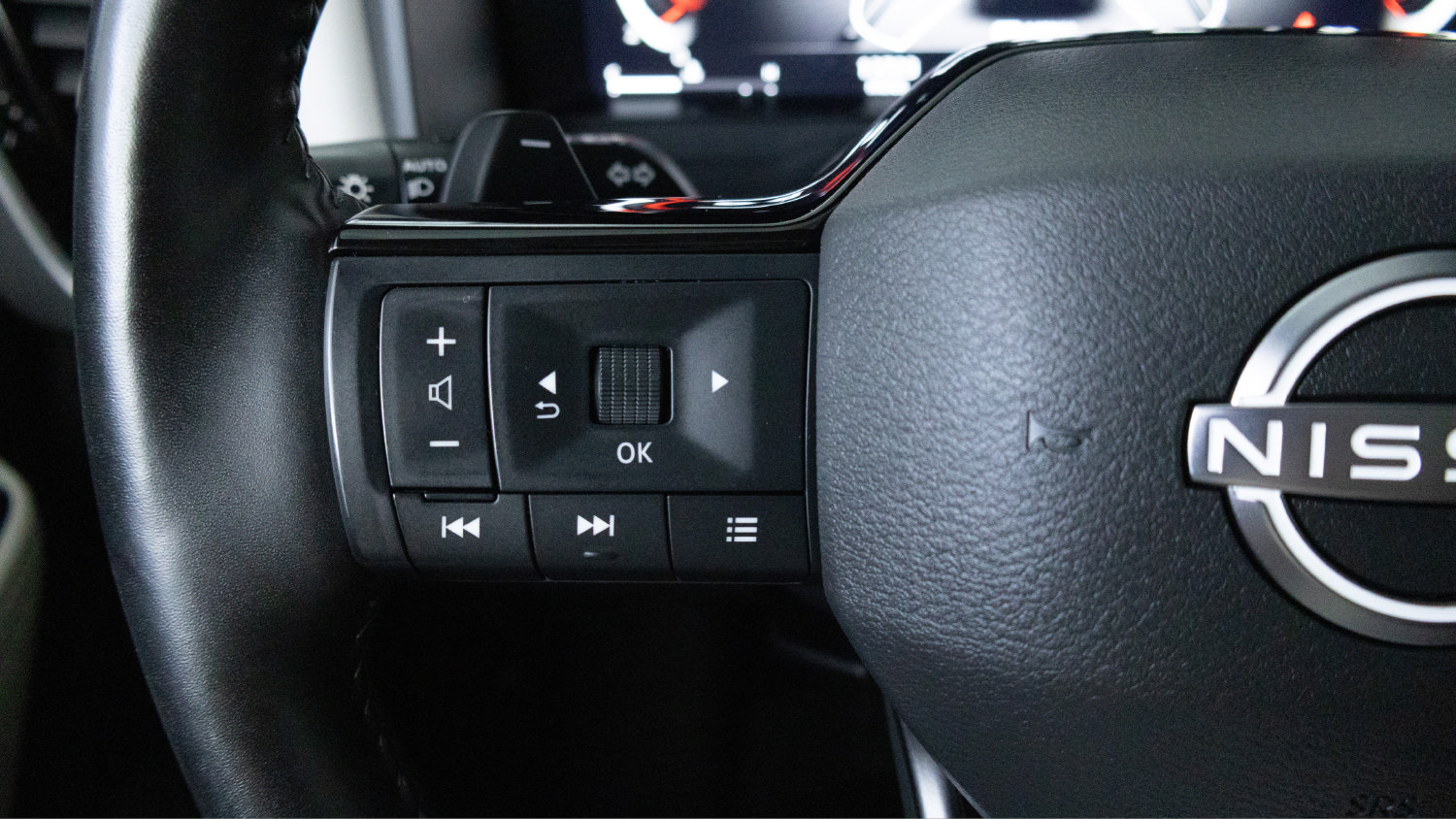 Used 2025 Nissan Rogue SL w/ SL Premium Package AWD/4WD image 19