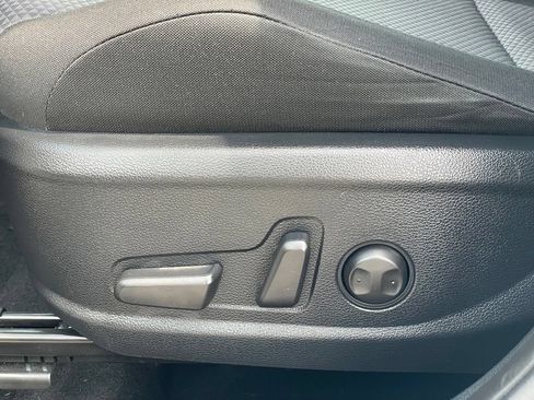 Used 2023 Kia Soul S FWD image 12