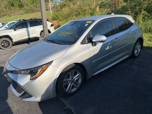 Used 2021 Toyota Corolla SE image 3