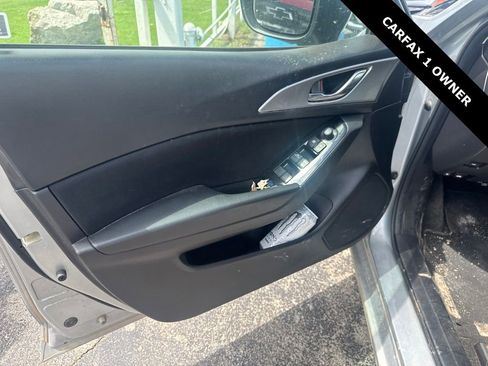 Used 2017 MAZDA MAZDA3 Sport FWD image 7
