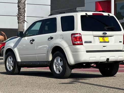 Used 2010 Ford Escape XLT image 6