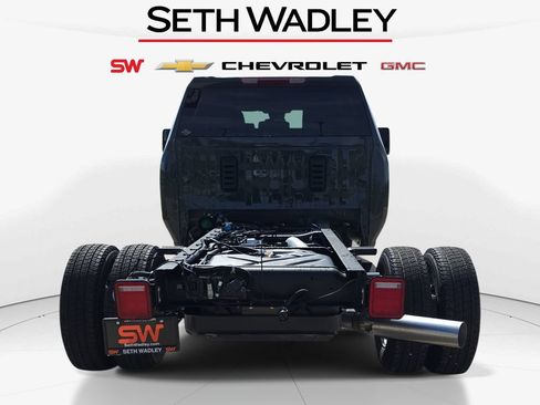 New 2026 Chevrolet Silverado 3500 LT w/ Convenience Package AWD/4WD image 6