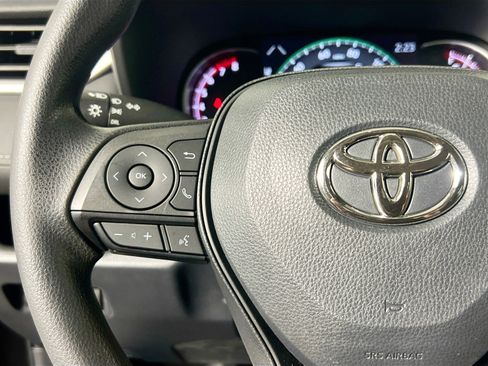 Used 2023 Toyota RAV4 LE FWD image 18