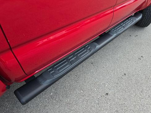 Used 2019 Toyota Tacoma SR AWD/4WD image 24