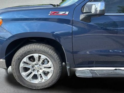 Used 2022 Chevrolet Silverado 1500 LTZ AWD/4WD image 32