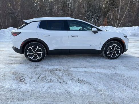 New 2026 Chevrolet Equinox EV LT w/ LPO, All-Weather Mat Package image 8