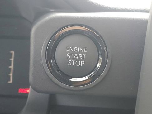 Used 2025 Toyota Tacoma SR5 image 20