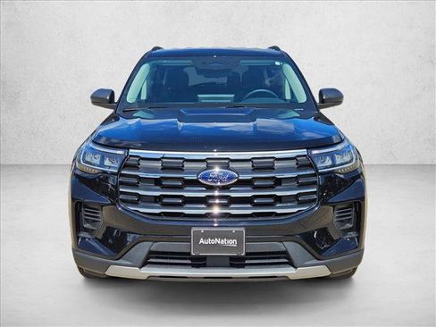New 2026 Ford Explorer Active RWD image 6