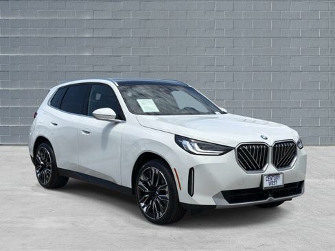 Used 2025 BMW X3 xDrive30i w/ Convenience Package AWD/4WD image 1