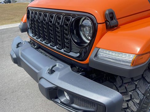 New 2026 Jeep Gladiator Willys AWD/4WD image 12