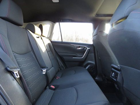 Used 2023 Toyota RAV4 SE w/ Weather & Moonroof Package image 16