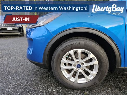 Used 2021 Ford Escape SE image 30