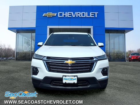 Certified 2023 Chevrolet Traverse LT image 2