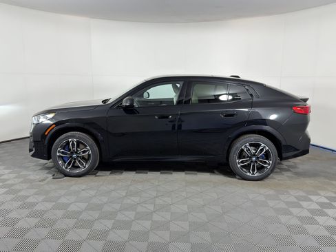 Used 2026 BMW X2 xDrive28i w/ M Sport Package AWD/4WD image 2