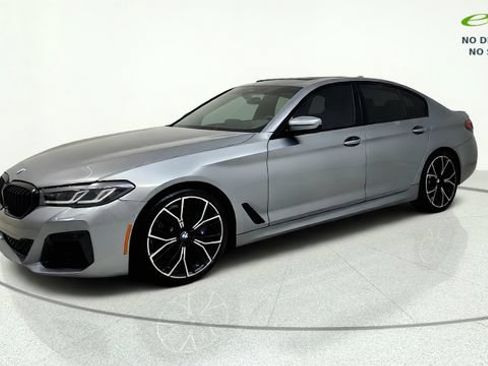 Used 2023 BMW 530i w/ M Sport Package RWD image 4