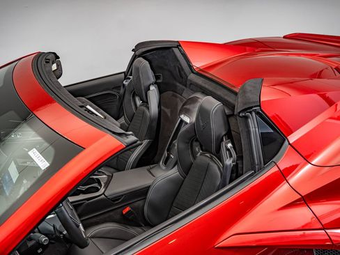 Used 2025 Chevrolet Corvette Z06 w/ Stealth Interior Trim Package RWD image 25
