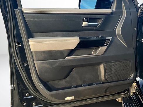 Used 2023 Toyota Sequoia Limited image 20