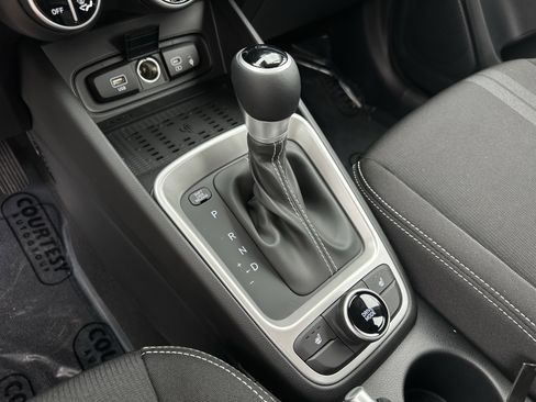 New 2026 Hyundai Venue SEL image 27