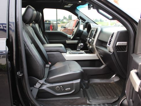 Used 2016 Ford F150 Lariat w/ Equipment Group 502A Luxury AWD/4WD image 24