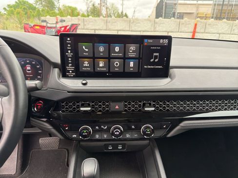 Used 2024 Honda Accord EX-L image 16