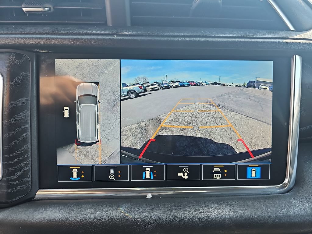 Certified 2021 GMC Yukon XL Denali w/ Denali Premium Package AWD/4WD image 31